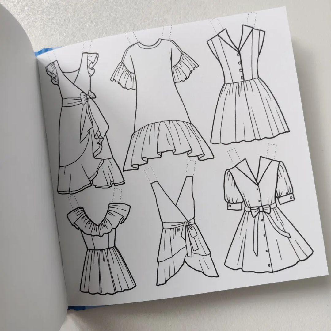 Розмальовка-одягалка 14х14см. Шарлота. Art studio 5891-23276